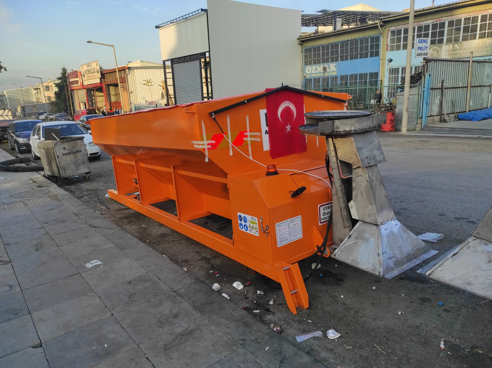 Kamyon Arkası Tuz Serici Makinası - Görsel 2