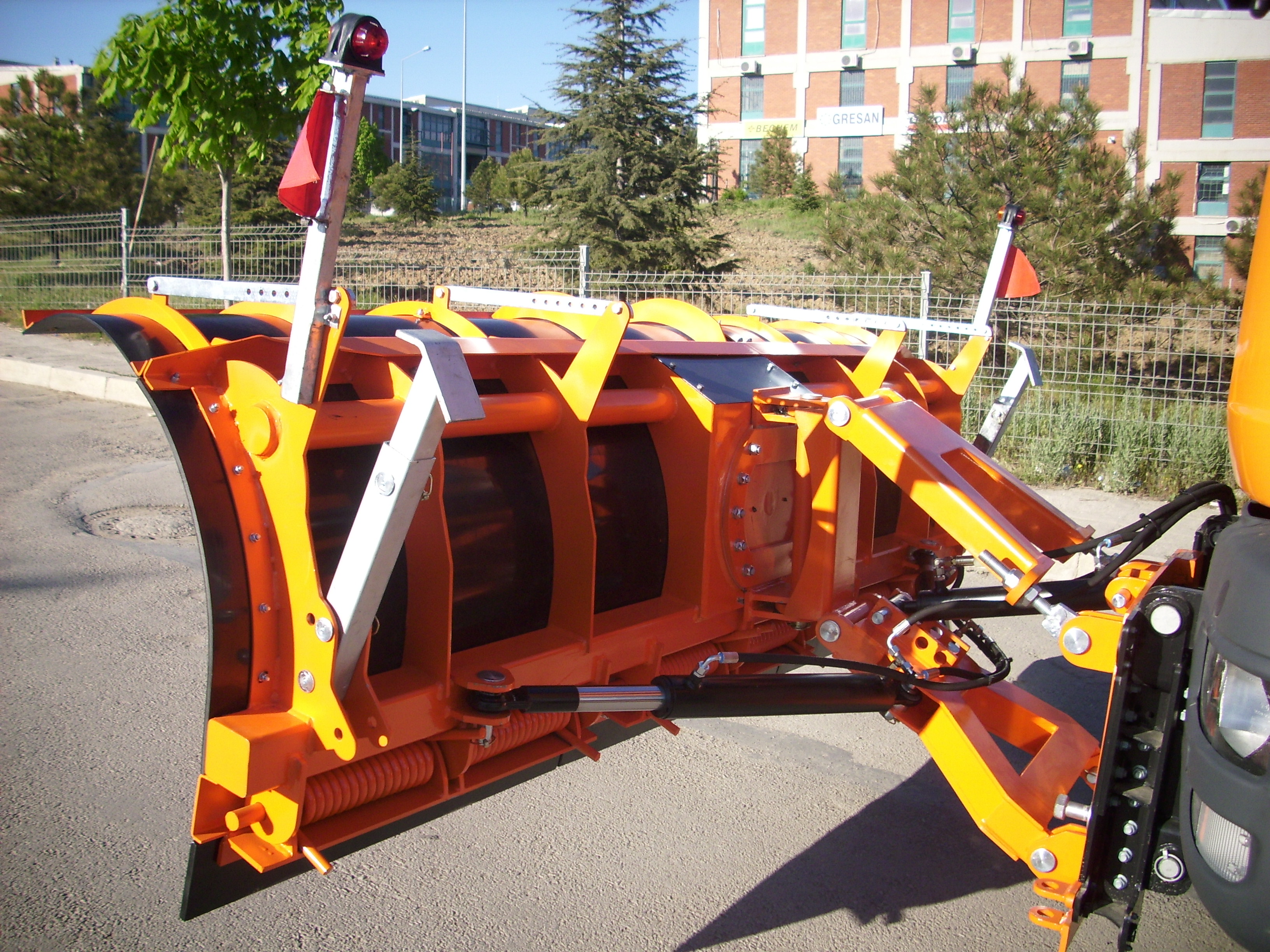 Kamyon Önü Kar Bıçağı - Görsel 3